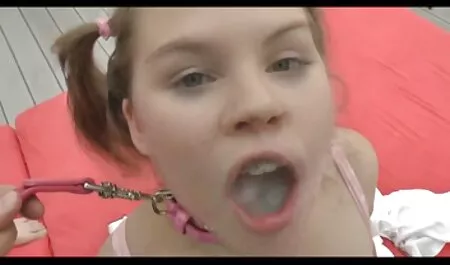 小さい 女の子 が 見る エロ 動画