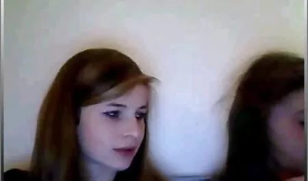 男は台所で裸のブルネットを犯しました アダルト 動画 女の子 向け