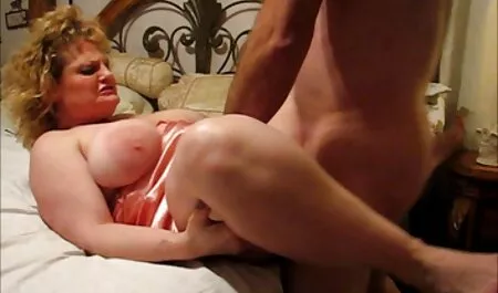 ダブル量の潤滑で浸透する 女の子 の ため の エロ 動画