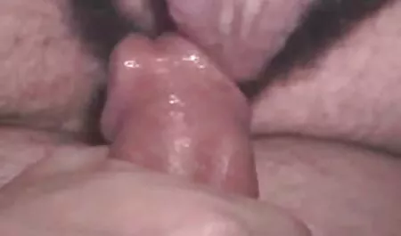 遊び心のある騎乗位は恥ずかしがり屋 女の子 ため の エロ 動画